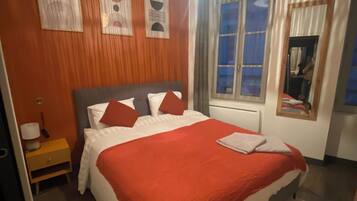 2 chambres, fer et planche Ă repasser, Wi-Fi, draps fournis