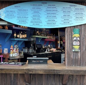 Bar (on property) - Seawatch Resort 2 BDR (Myrtle Beach)