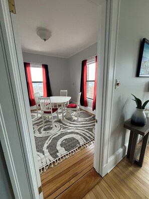 Dining - Historic building in the Portland arts district (Portland)