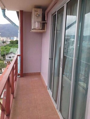 Balcony - Bonanza Patong Hotel (Patong)