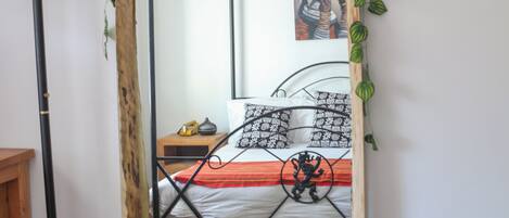 3 soveværelser, skrivebord, strygejern/strygebræt, weekendseng