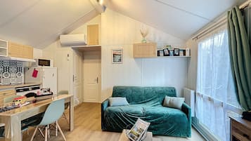 Televisie en een tafeltennistafel