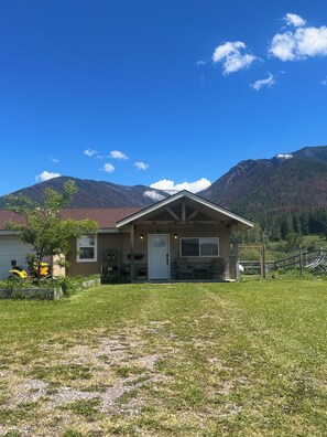Exterior - The Russian Olive Homestead (Arlee)