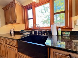 Interior - Escape to Shadow Peak Retreat: Your Luxurious Vermont Getaway (manchester)