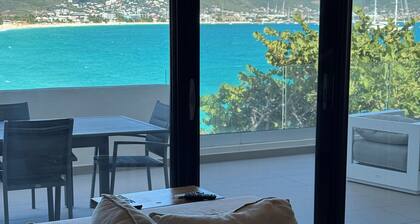 Luxury Penthouse with Private Rooftop Directly on Beach, Best Location, pool!