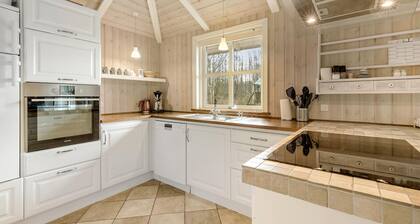 Nice home in Ebeltoft with sauna