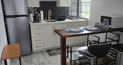 Charming studio apartment in Mandeville Manchester