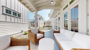 Terrace/patio - Resort Pools, Golf Cart Boardwalk to the Beach (Port Aransas)