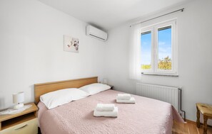 3 chambres, fer et planche Ă repasser, Wi-Fi gratuit, draps fournis