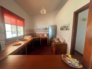 Microwave, oven, stovetop, coffee/tea maker - Los Morales - Terrace of Dreams, El Hierro (Frontera)