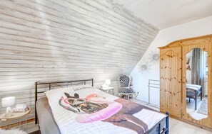 2 bedrooms, free WiFi, bed sheets