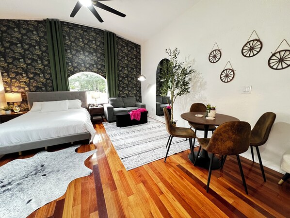 1 bedroom, iron/ironing board, WiFi, bed sheets