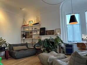 Smart-TV, peis, stereoanlegg og printere