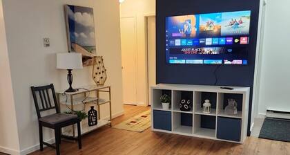 Fully furnished 2 bedrooms townhouse