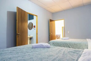 3 chambres, accès au Wi-Fi (inclus), literie fournie