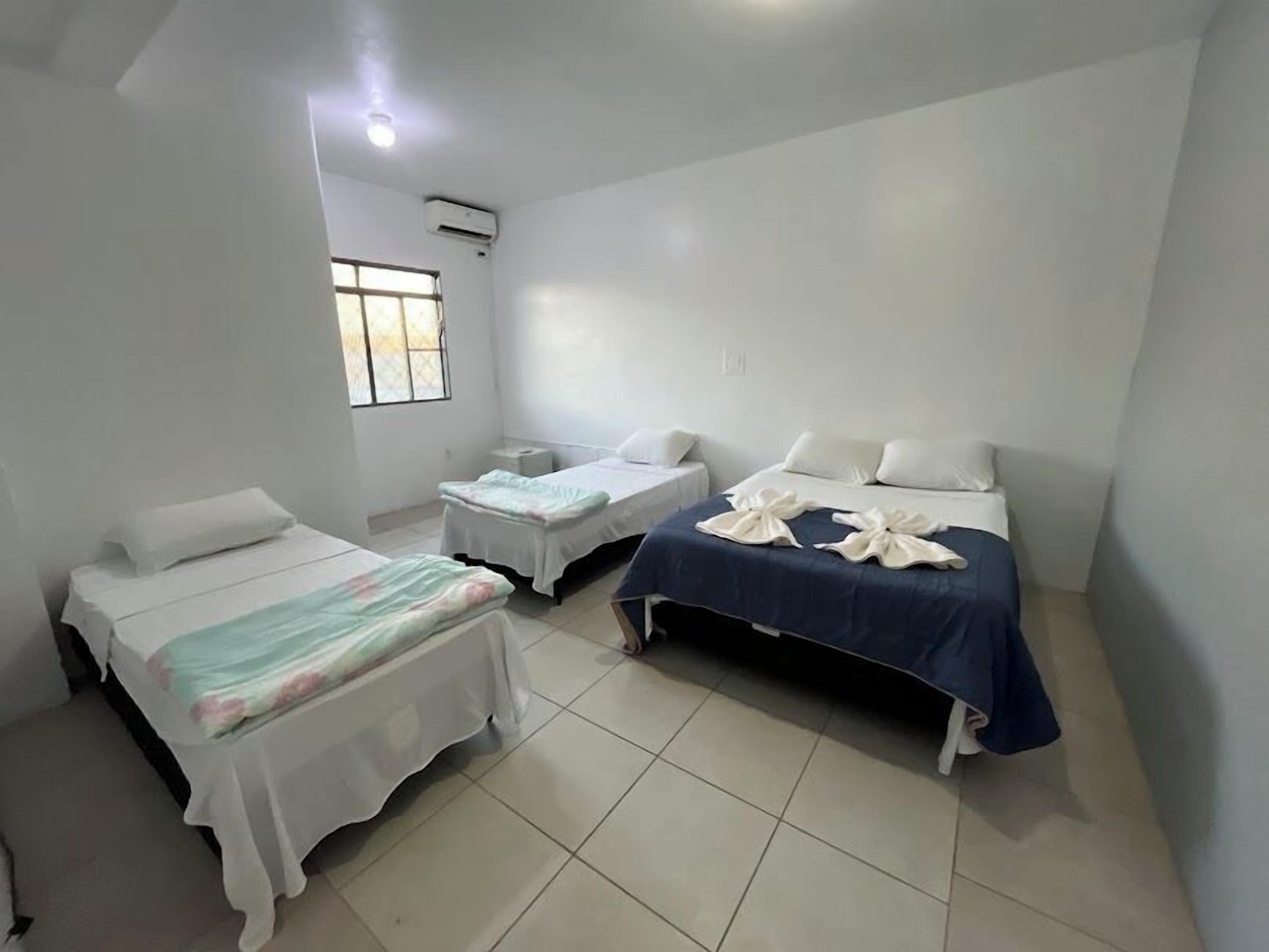 標準四人房 | 低過敏寢具、羽絨被、書桌、遮光布/窗簾