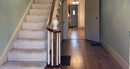 3-bedroom house in delightful Circleville with AC, WiFi. Enjoy a cozy stay