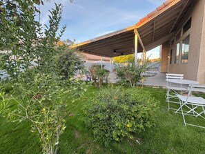 Ulkoruokailutilat