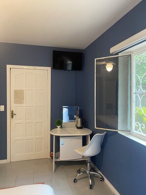 1 chambre, coffres-forts dans les chambres, bureau