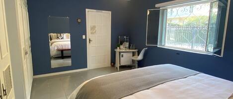 1 chambre, coffres-forts dans les chambres, bureau