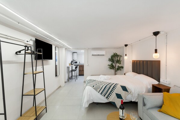 1 bedroom, iron/ironing board, free WiFi, bed sheets