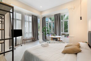 1 bedroom, iron/ironing board, free WiFi, bed sheets - Vacation Studio 'Estudio Esquina' with Shared Terrace, Wi-Fi and Air Conditioning (Las Palmas de Gran Canaria)