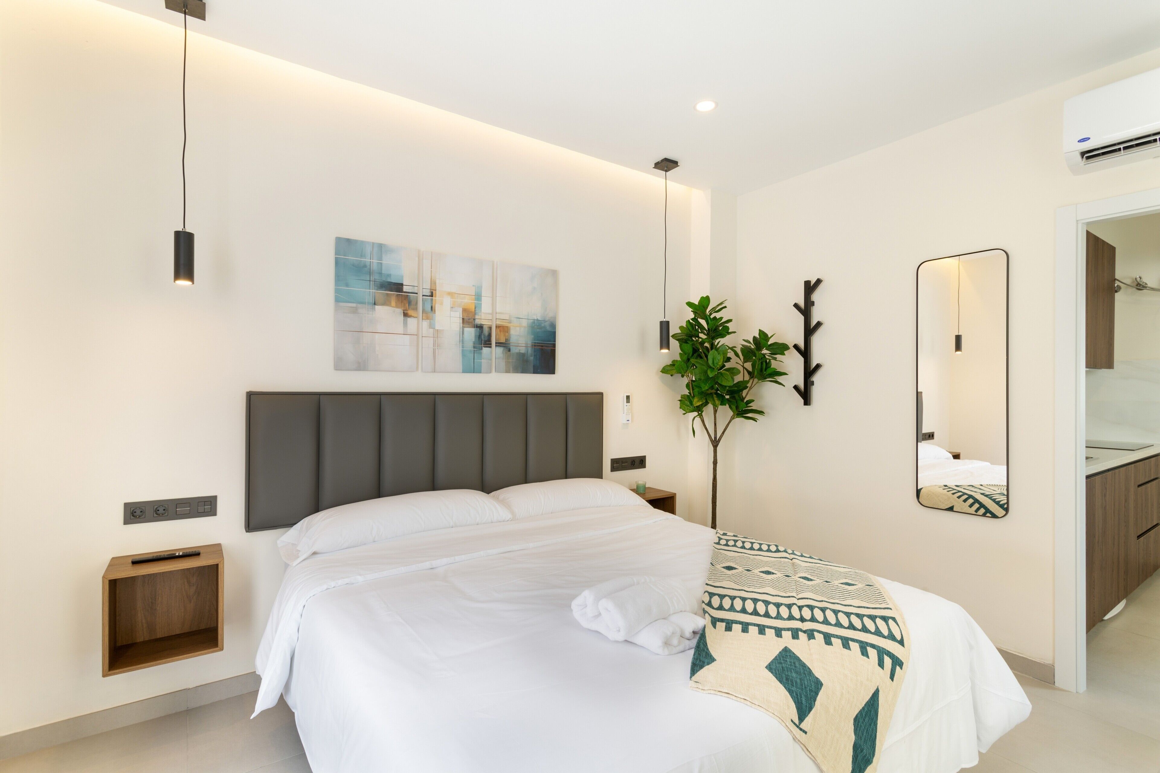 1 bedroom, iron/ironing board, free WiFi, bed sheets