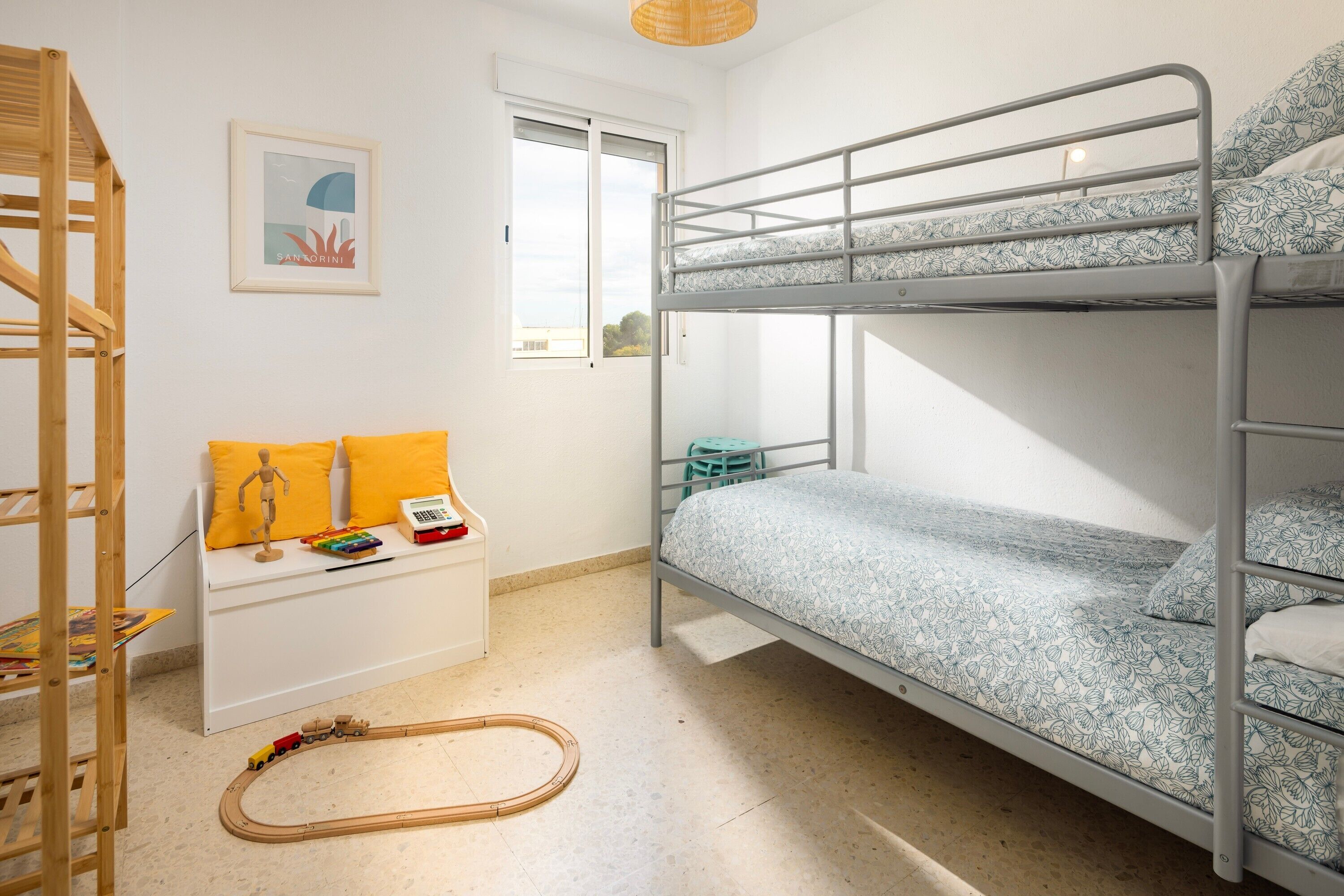 3 dormitorios, tabla de planchar con plancha, wifi gratis y ropa de cama