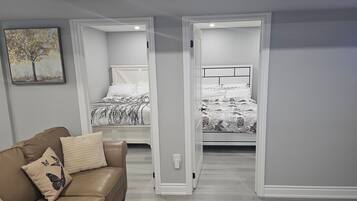 2 bedrooms, iron/ironing board, WiFi, bed sheets