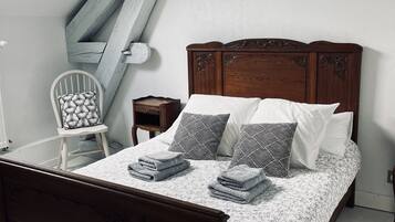 3 chambres, fer et planche Ă repasser, Wi-Fi gratuit, draps fournis