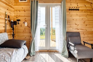 1 quarto, Wi-Fi de cortesia, roupa de cama