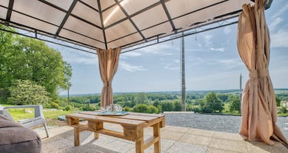 Chalet 'De Campagne En Dordogne' with Private Terrace and Private Garden