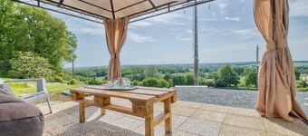 Chalet 'De Campagne En Dordogne' with Private Terrace
