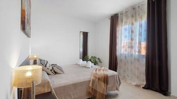 2 chambres, Wi-Fi gratuit, draps fournis