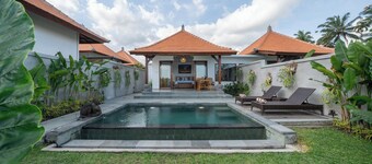 Kaki Uma Villa