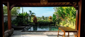 Kaki Uma Villa
