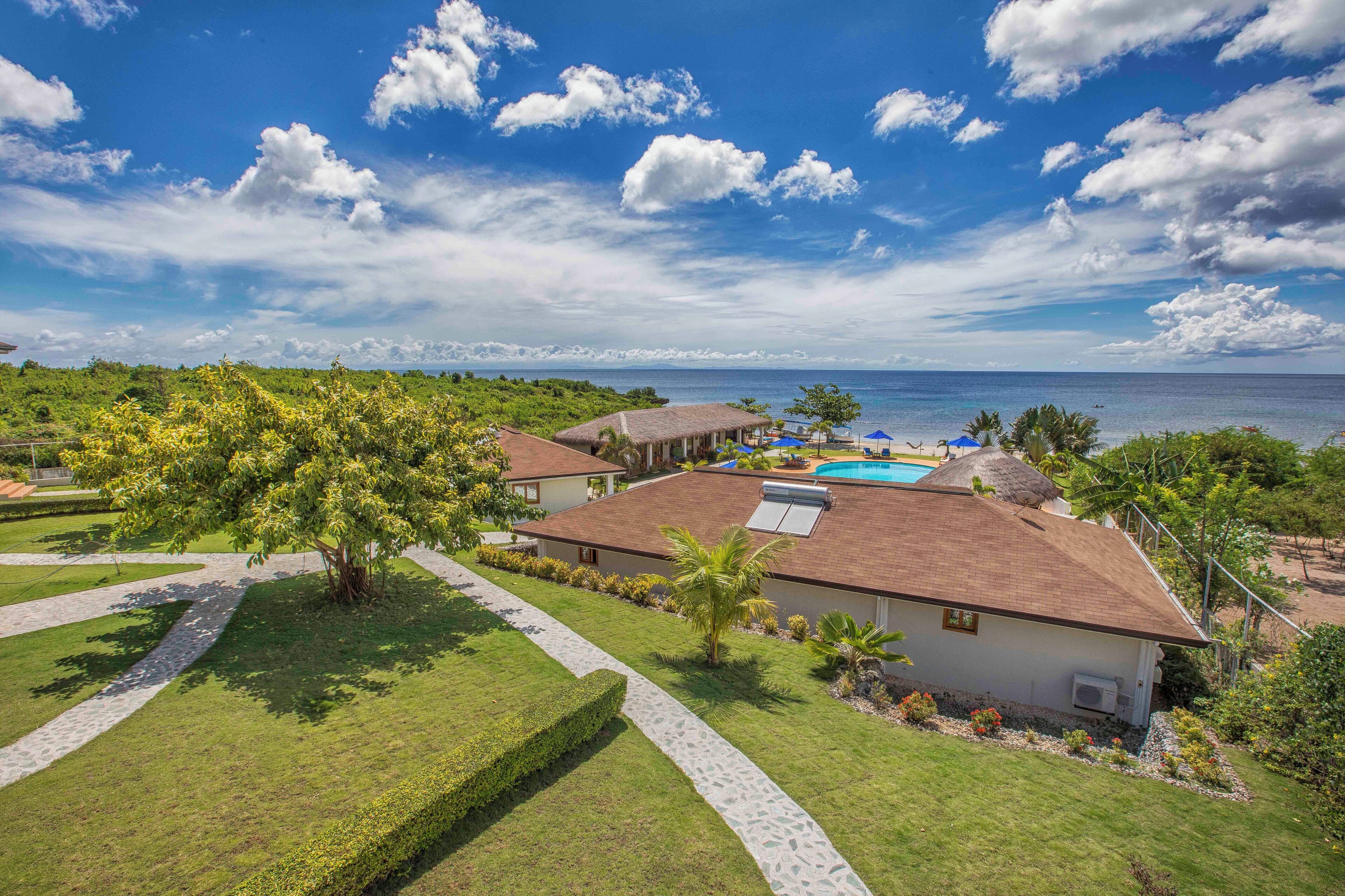 Luxury Suite, Sea View | Premium bedding, Select Comfort beds, minibar, in-room safe