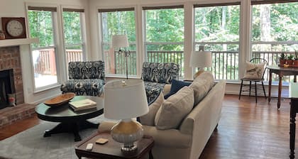 Pollys Place for bird lovers - Private, Close to Gallatin-Sleeps 10-Pet Friendly