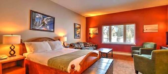 Premier Ski-In/Ski-Out Condo at the Heart of Big White Resort