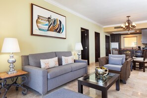 TV - Celebrate New Years at Villa Del Palmar Flamingos Resort! (Bucerías)