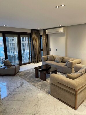Living area - Charming 3-bedroom apartment with Nile view, AC and WiFi in Giza Governorate (Giza Governorate)