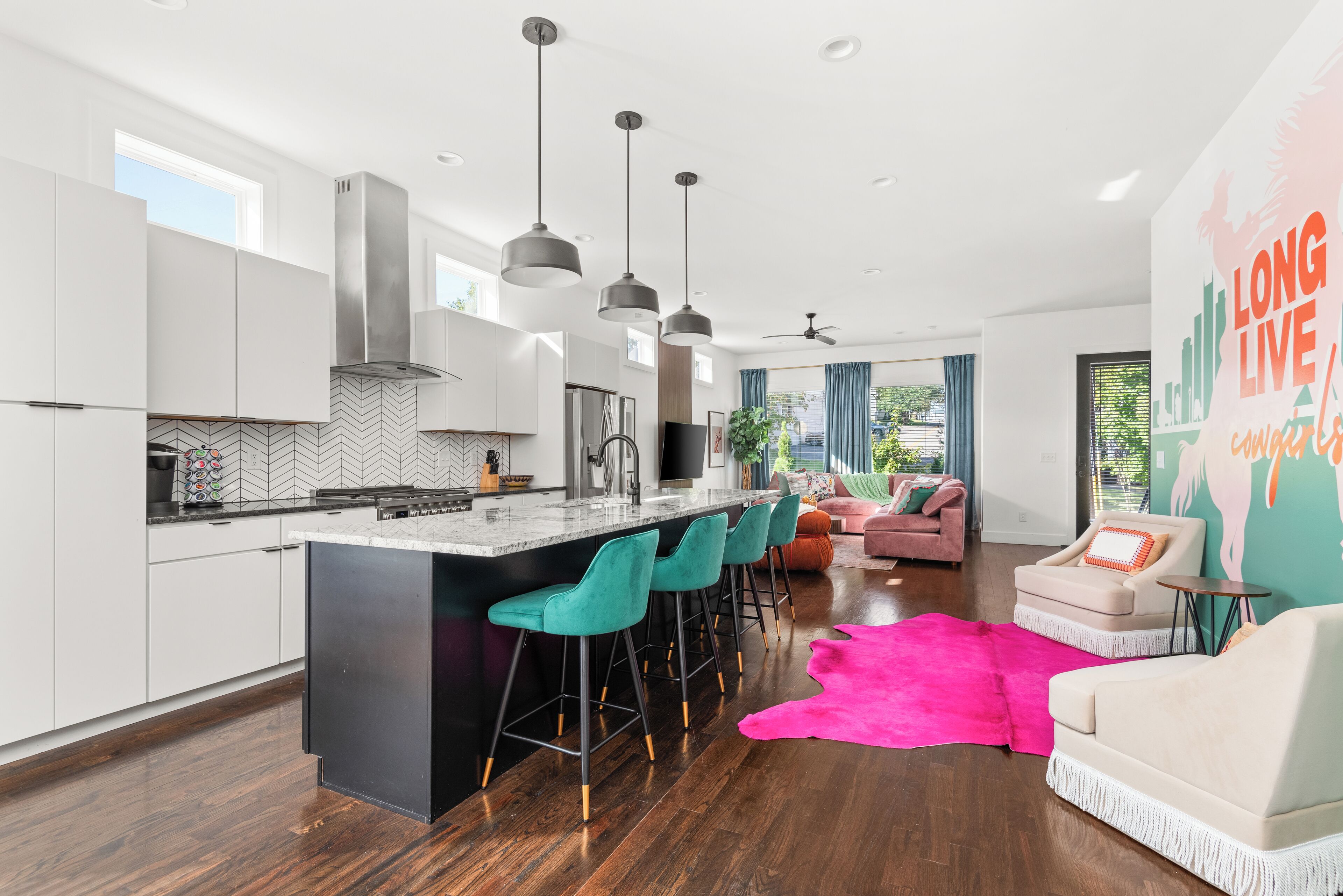 ثلاجة، ميكروويف، فرن، موقد طهي مسطح