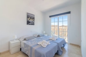 2 bedrooms, iron/ironing board, WiFi, wheelchair access