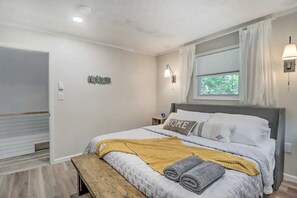 3 chambres, fer et planche à repasser, accès au Wi-Fi (inclus)