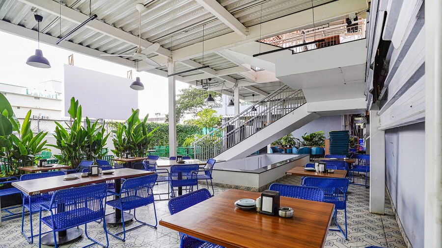 Fabhotel Prime The Waves