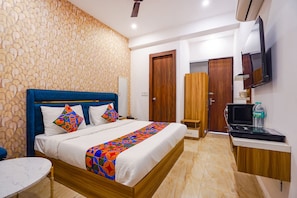 Premium Room | Egyptian cotton sheets, premium bedding, in-room safe, bed sheets