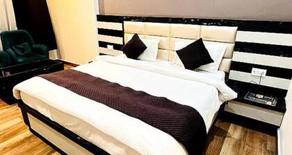 Fabhotel Sky Heights