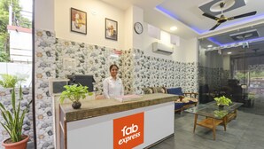 Reception - FabHotel Soni Palace - Ujjain Railway Station (Ujjain)