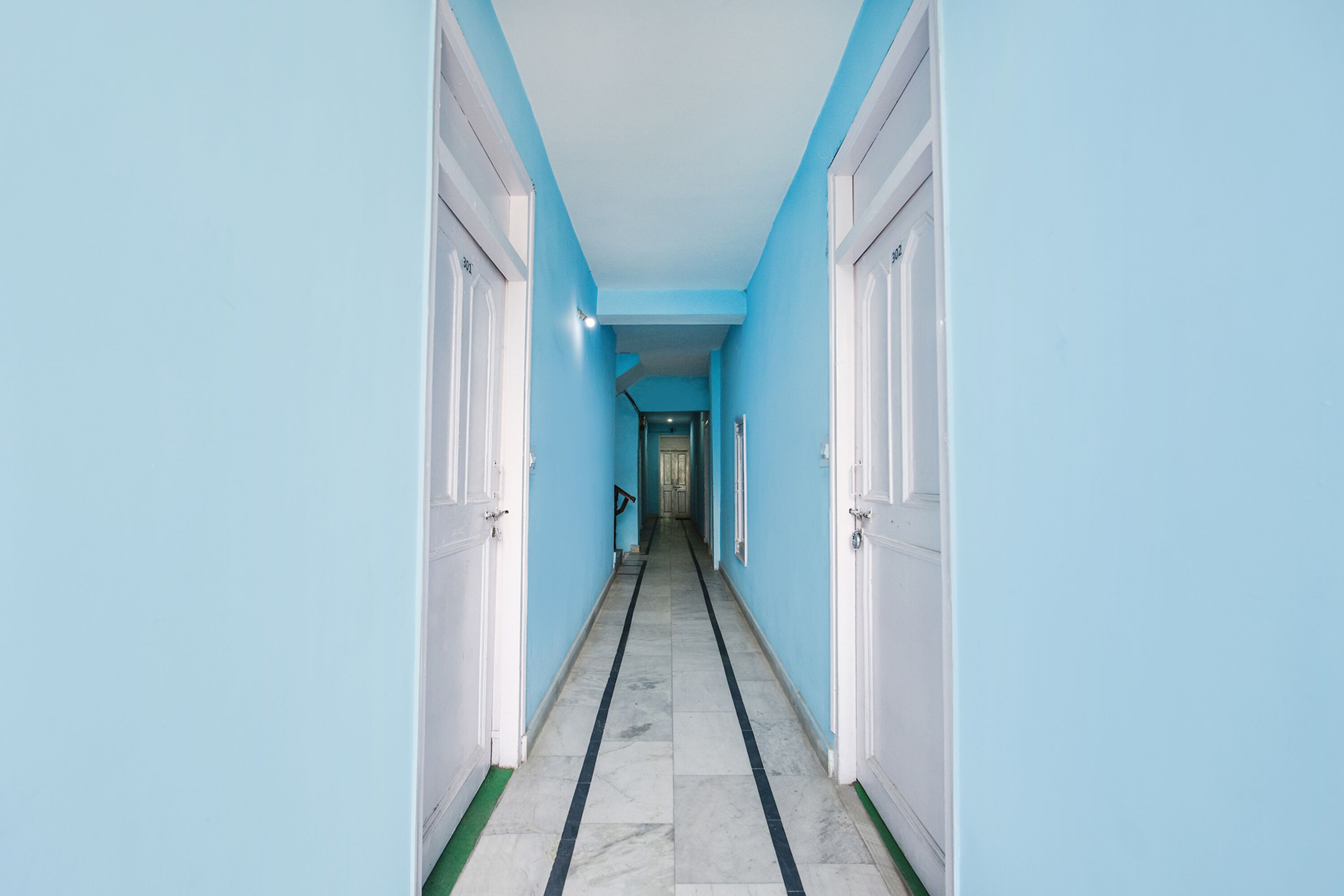 로비