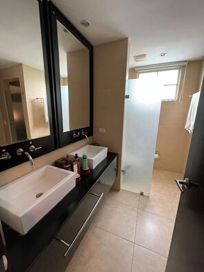 Shower, towels, soap, shampoo